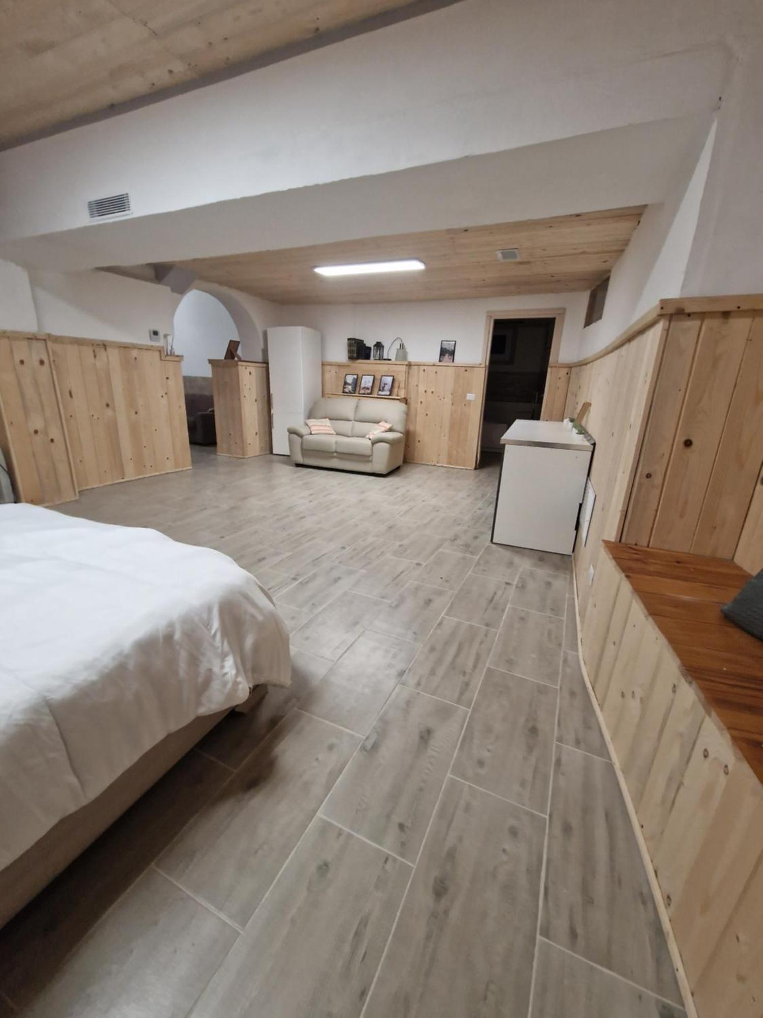 Underground Home Vicino Metropolitana Comasina Cormano Ngoại thất bức ảnh