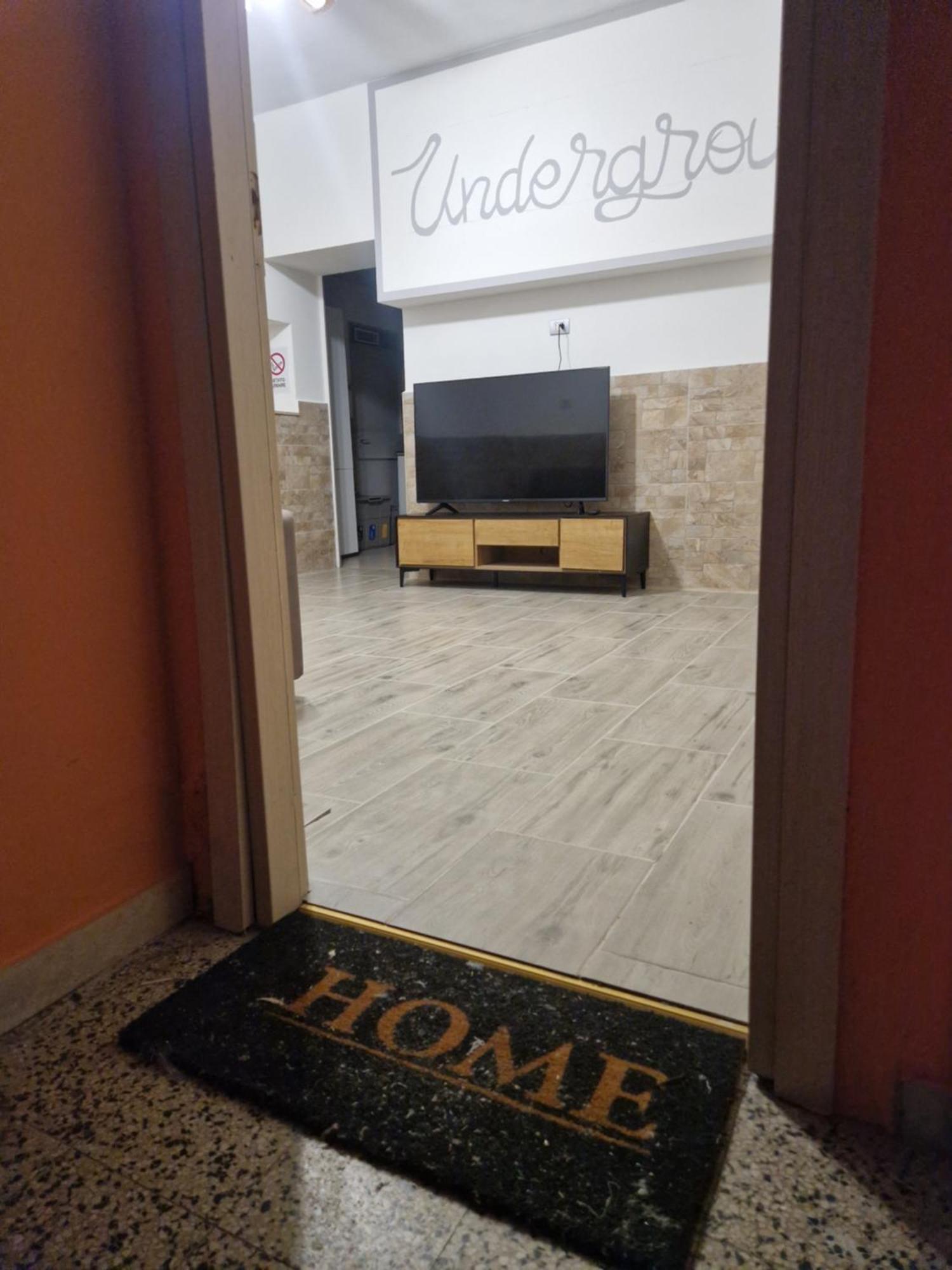 Underground Home Vicino Metropolitana Comasina Cormano Ngoại thất bức ảnh
