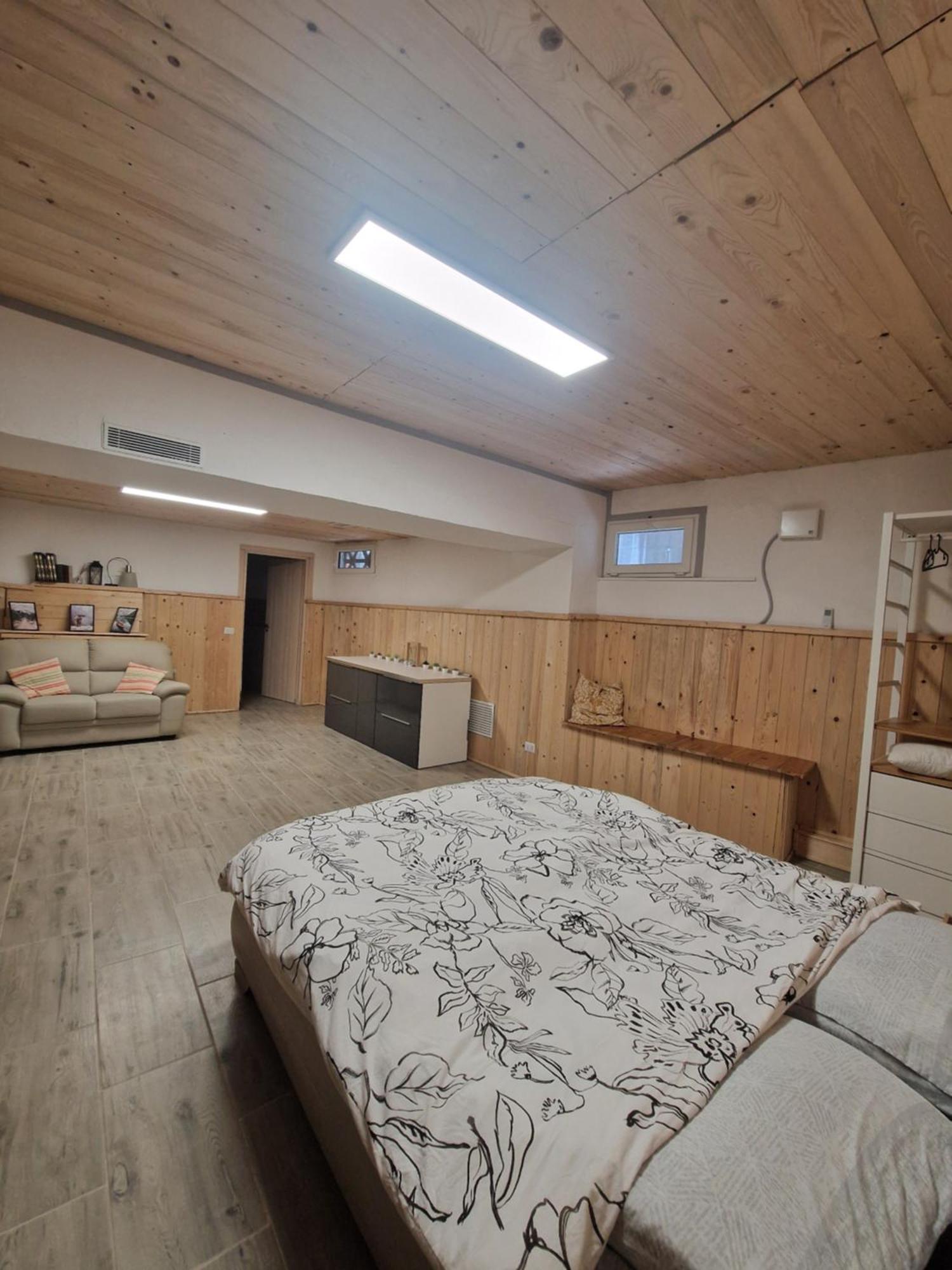 Underground Home Vicino Metropolitana Comasina Cormano Ngoại thất bức ảnh