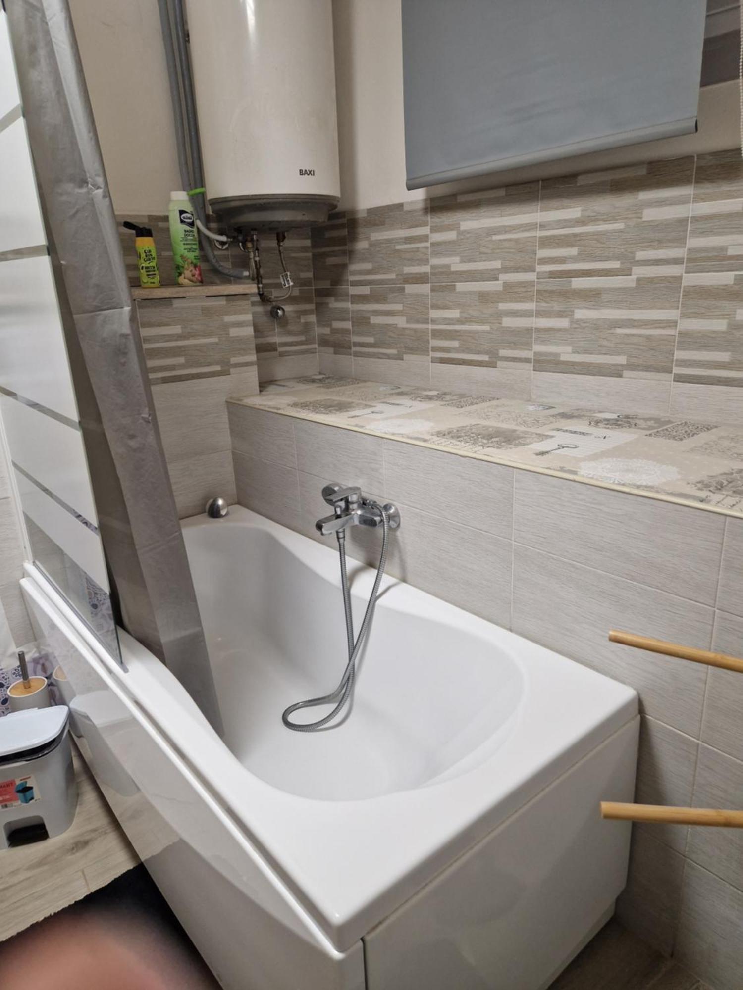 Underground Home Vicino Metropolitana Comasina Cormano Ngoại thất bức ảnh